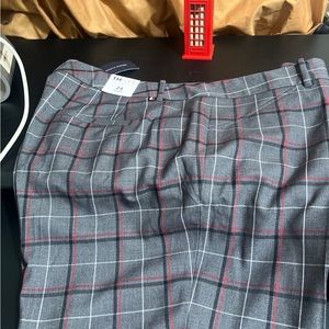 Tommy Hilfiger Size 24